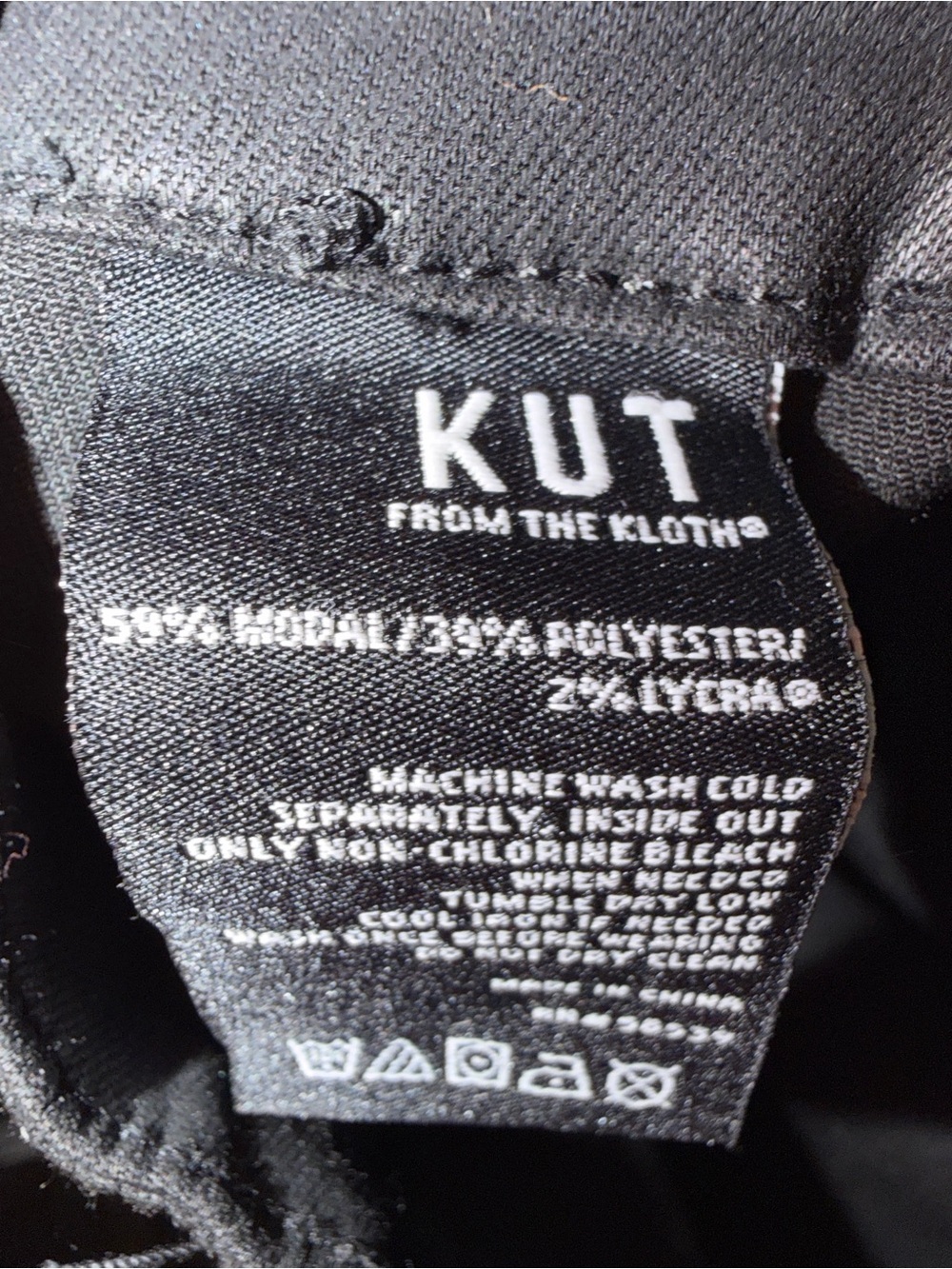 KUT from the Kloth Black Coated Skinny Ankle Pants Size 6 Zip Hem - Picture 7 of 9